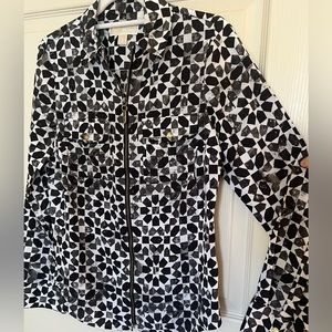 Michael Kors black and white zip front blouse jacket. Silky poly fabric. Size S
